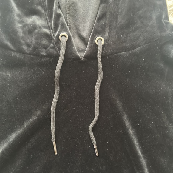 Croped velvet hoodie - Picture 3 of 4